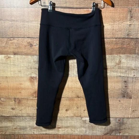 🌻 LULULEMON Wunder Under Crop *Reversible* Black/Gray Heather & Solid Black sz.6 - Picture 5 of 7